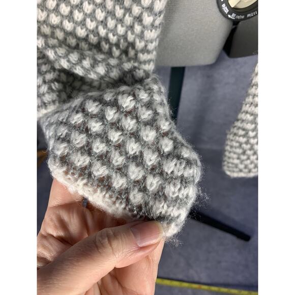 Baciano Women’s S Duster Cardigan With Hood Gray And White Crochet Bell Sleeves - Picture 7 of 14